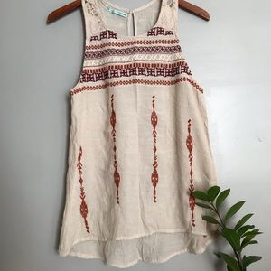 Embroidered tank top.